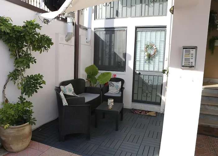 Tommy\'S Apartment